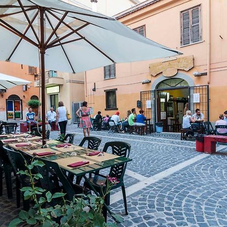 La Casa Degli Artisti 1 Hotell Nettuno Eksteriør bilde