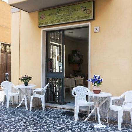 La Casa Degli Artisti 1 Hotell Nettuno Eksteriør bilde