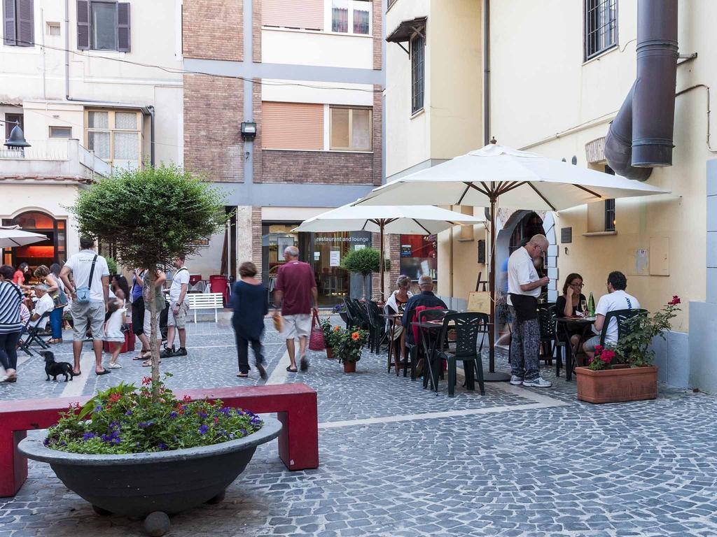 La Casa Degli Artisti 1 Hotell Nettuno Eksteriør bilde
