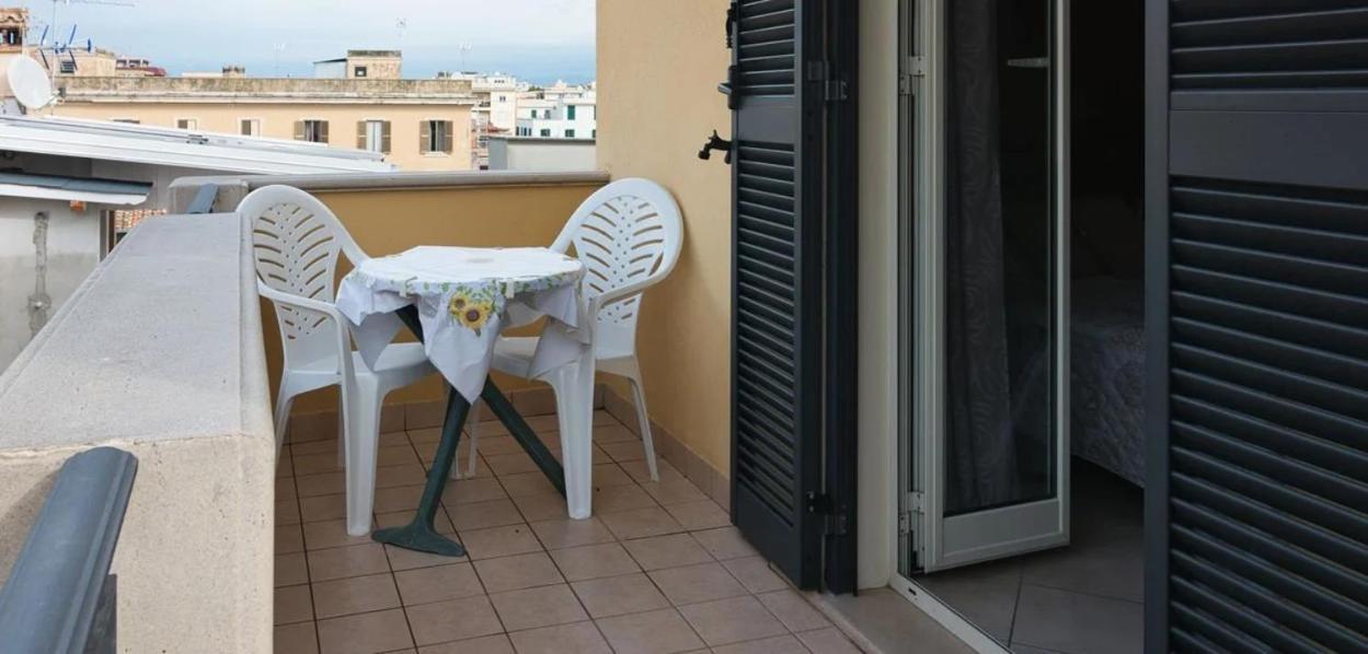 La Casa Degli Artisti 1 Hotell Nettuno Eksteriør bilde