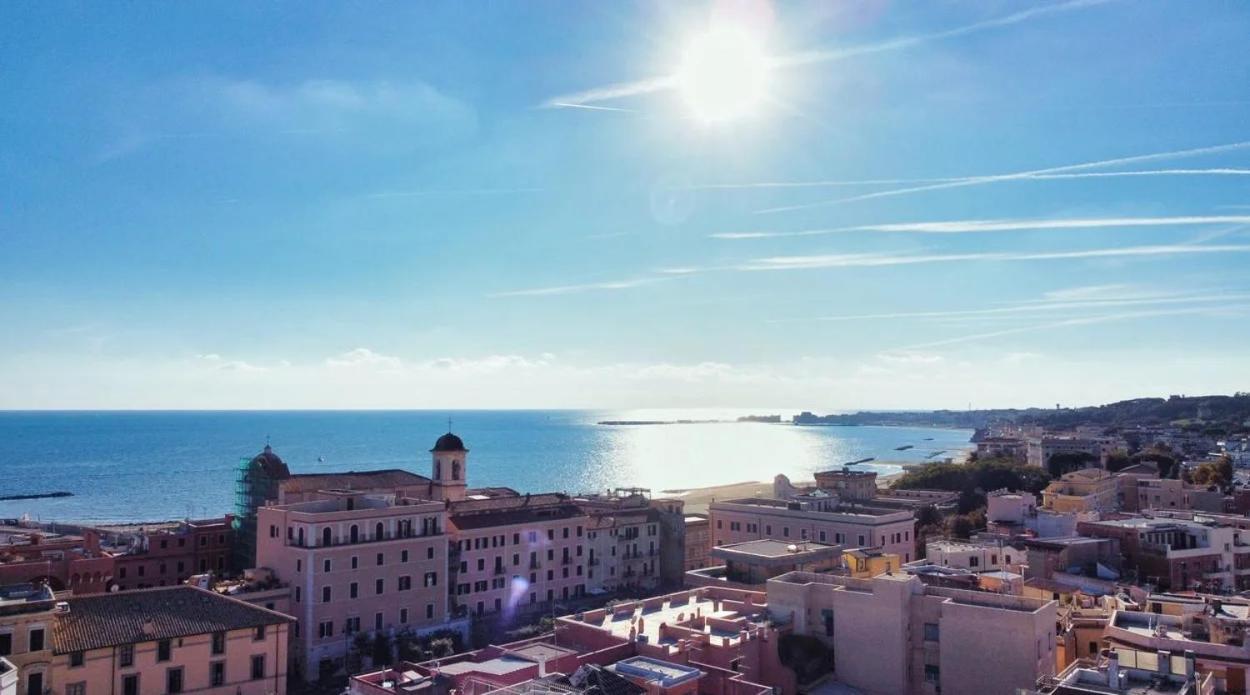 La Casa Degli Artisti 1 Hotell Nettuno Eksteriør bilde