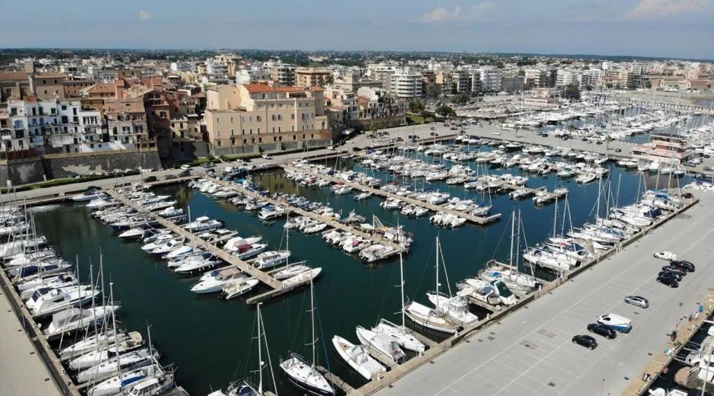 La Casa Degli Artisti 1 Hotell Nettuno Eksteriør bilde