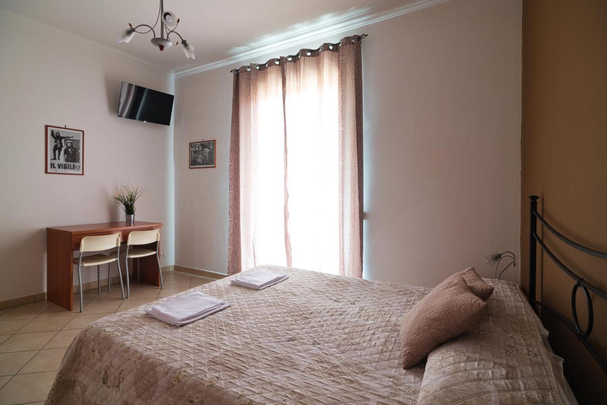 La Casa Degli Artisti 1 Hotell Nettuno Eksteriør bilde