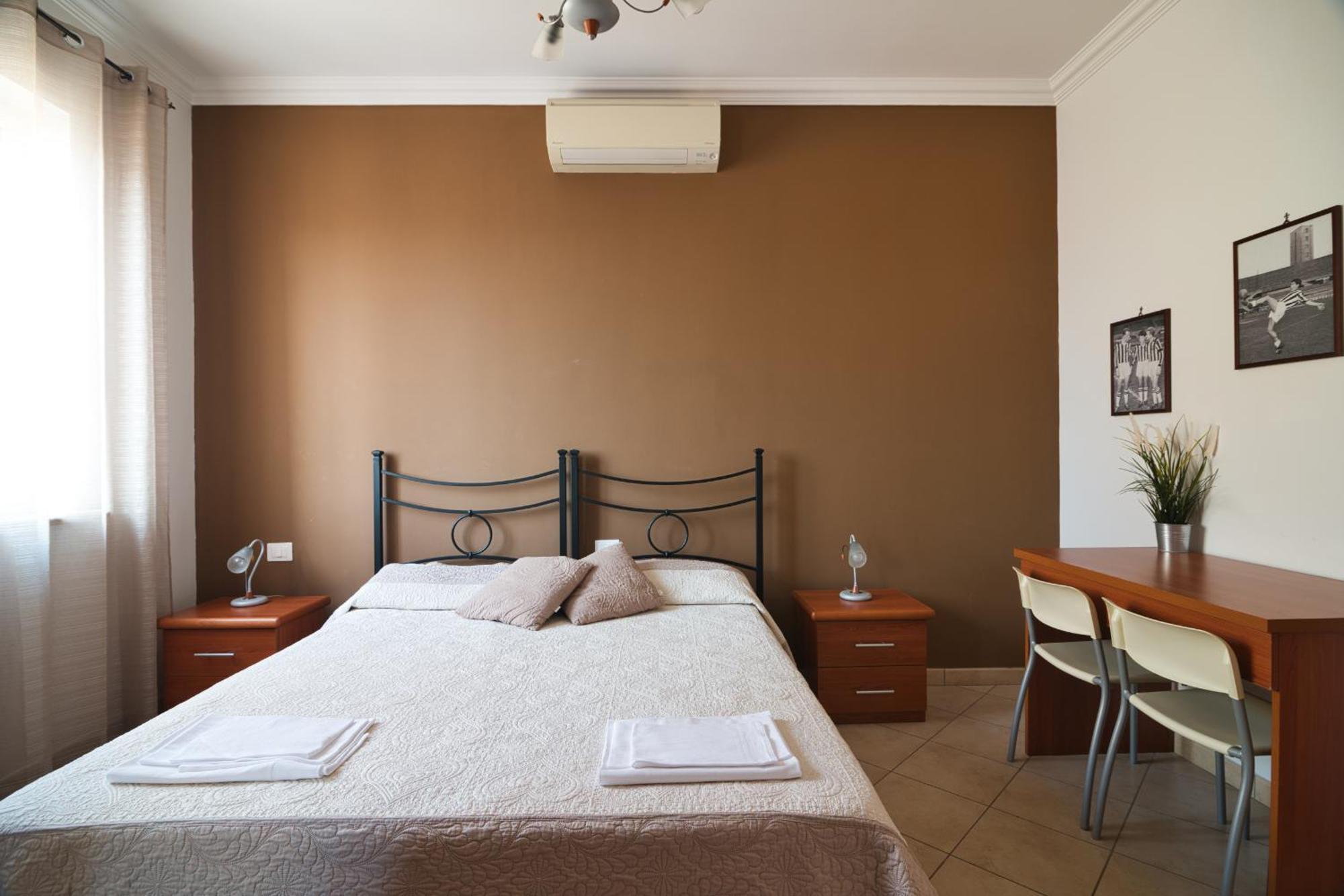 La Casa Degli Artisti 1 Hotell Nettuno Eksteriør bilde
