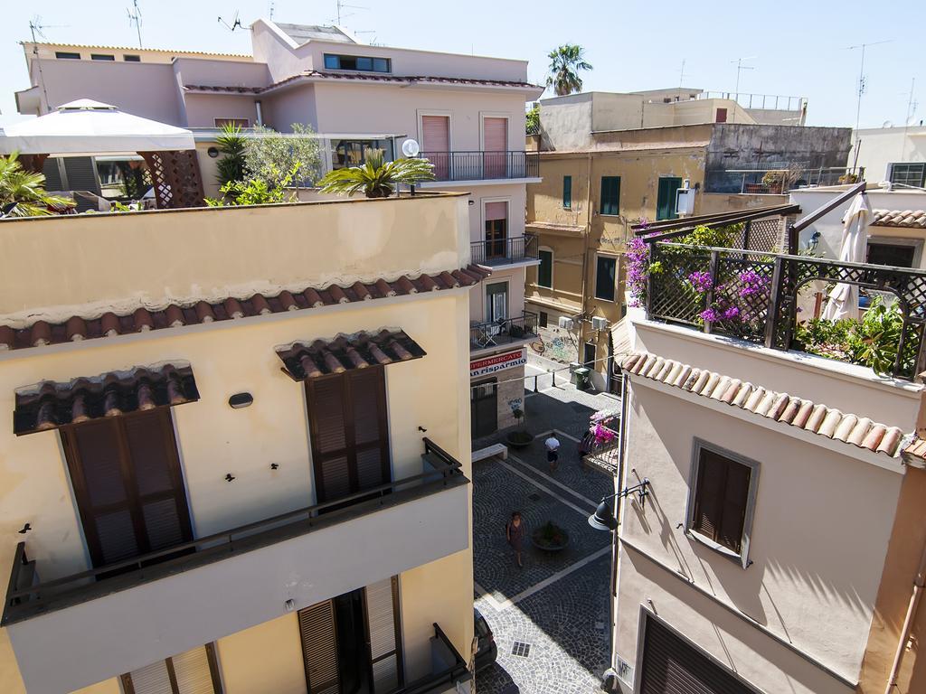 La Casa Degli Artisti 1 Hotell Nettuno Eksteriør bilde