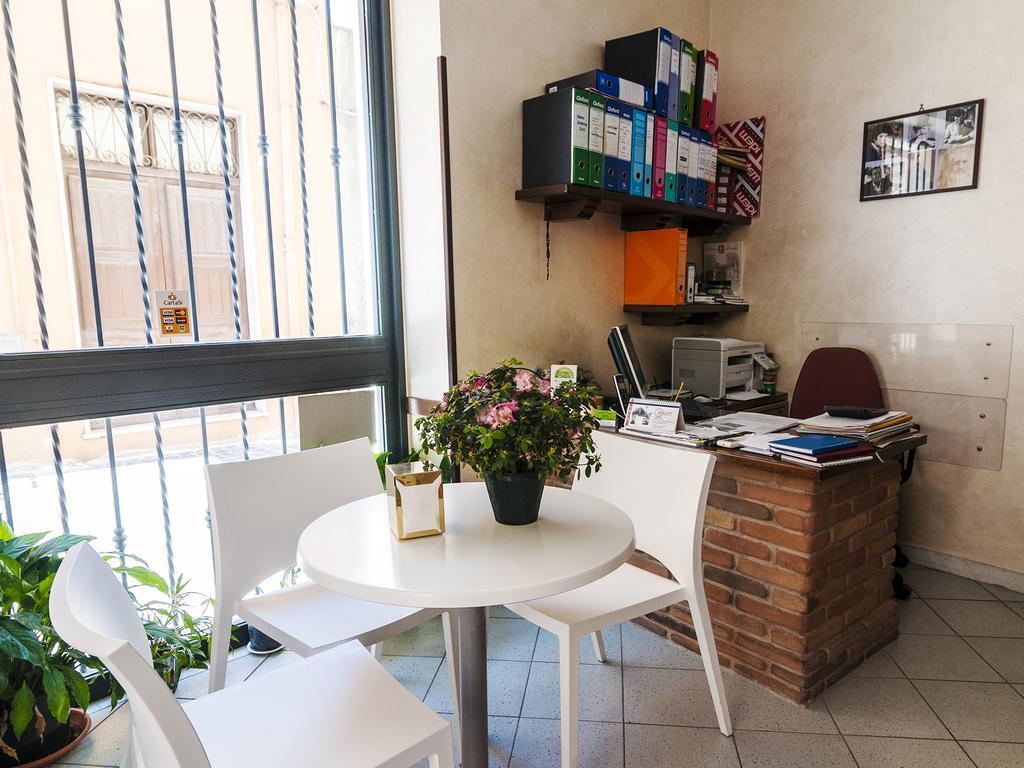 La Casa Degli Artisti 1 Hotell Nettuno Eksteriør bilde