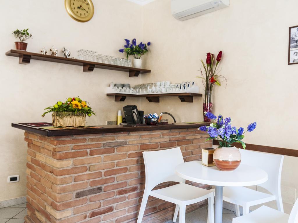 La Casa Degli Artisti 1 Hotell Nettuno Eksteriør bilde
