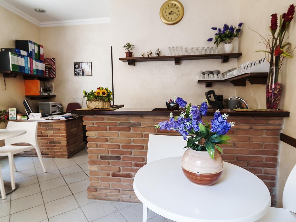 La Casa Degli Artisti 1 Hotell Nettuno Eksteriør bilde
